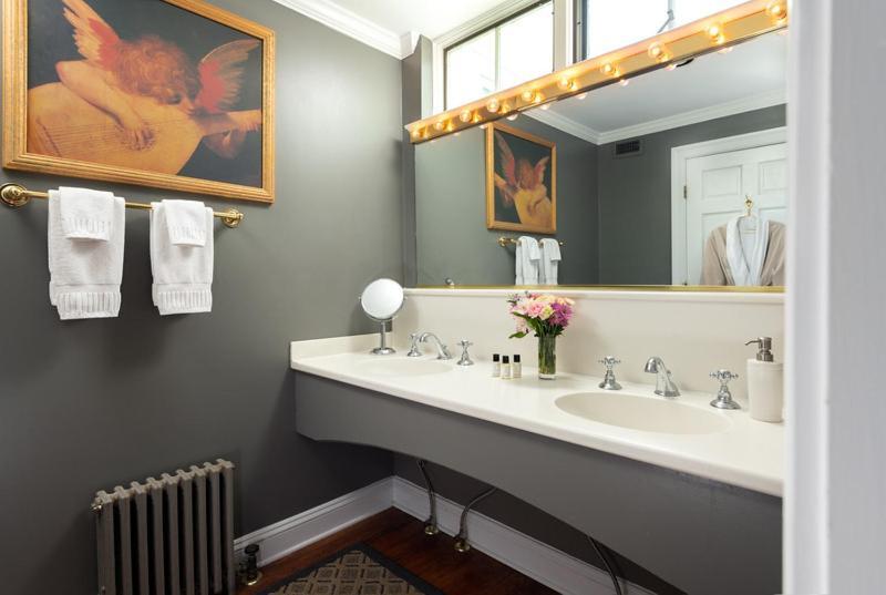 Ashby Inn & Restaurant Paris Екстериор снимка