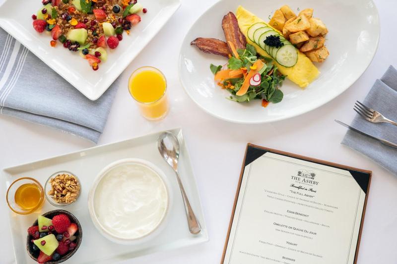 Ashby Inn & Restaurant Paris Екстериор снимка
