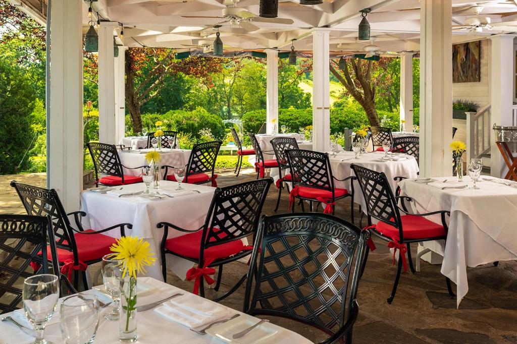 Ashby Inn & Restaurant Paris Екстериор снимка